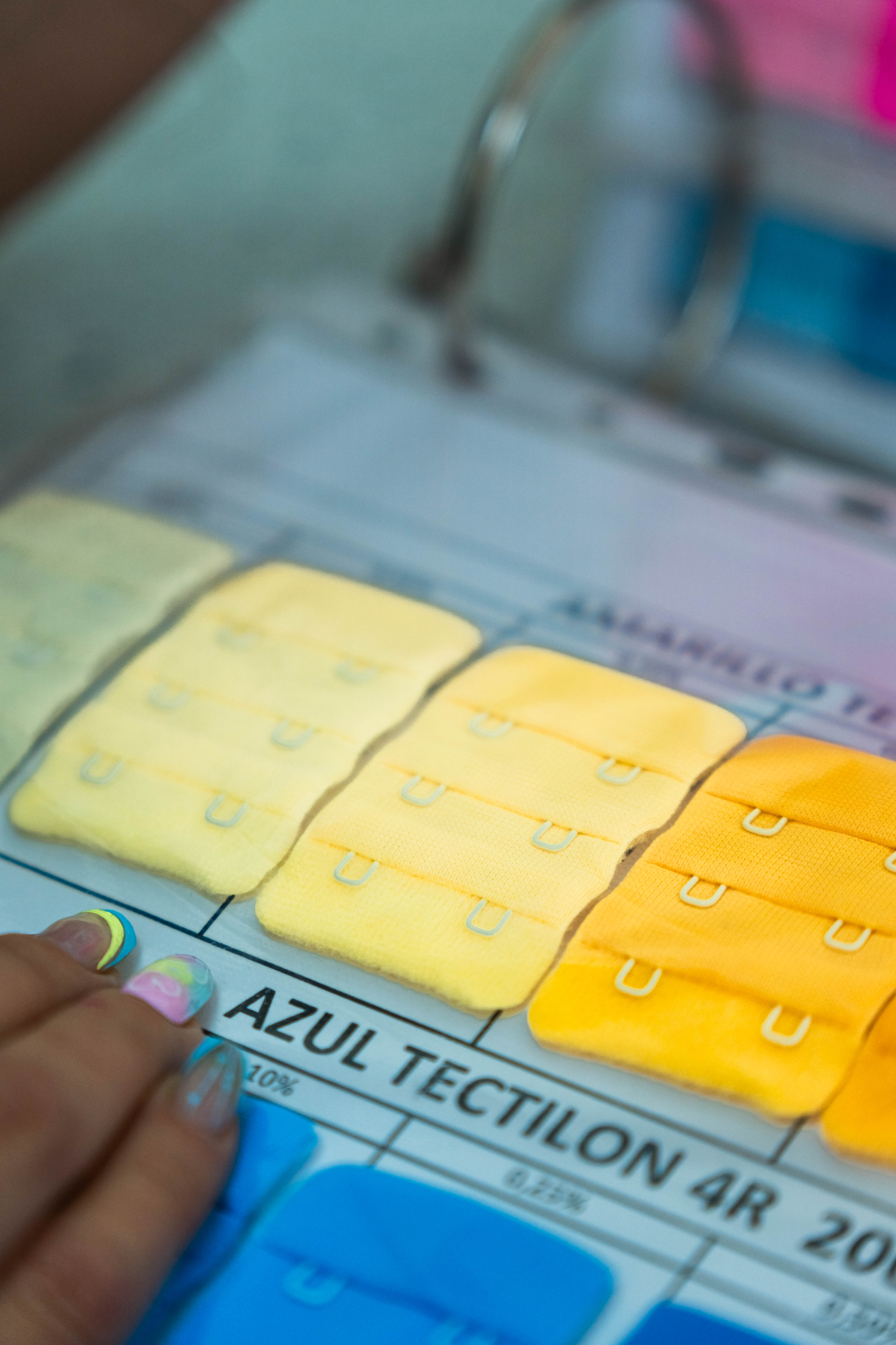 Equipos modernos de tintorería en Bratex